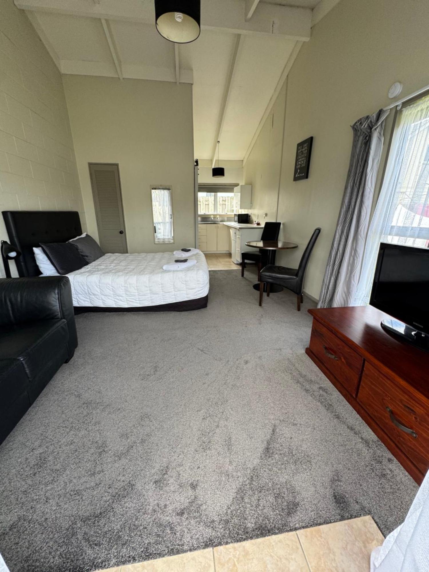 Fountain Court Motel Tauranga Eksteriør bilde
